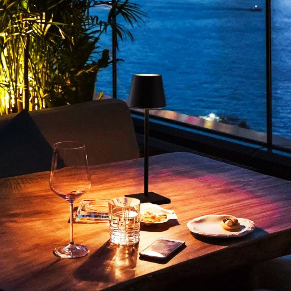 Modern LED Wireless Table Lamp